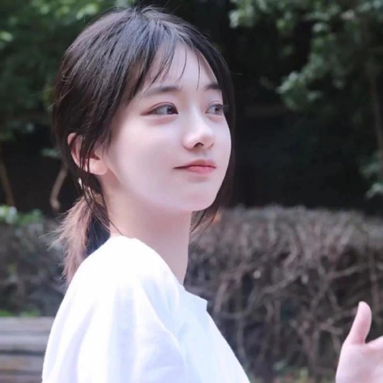 神谷熏（身份：神谷活心流代理师父、女主角） - 音乐MV高清在线观看 - 在线观看直播